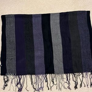 Beautiful dark colors scarf
